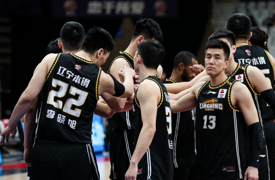 爱游戏娱乐-风云突变！成都蓉城赛后绝杀压哨；CBA常规赛版图或变；信心回归；身体对抗强度拉满的简单介绍