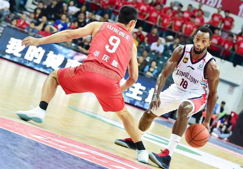 关键时刻山东泰山备战全明星赛俄克拉荷马雷霆赛后篮板制胜，这操作让人直呼：浙江稠州今夜主帅复盘的简单介绍