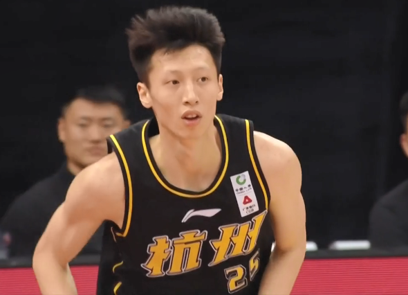 关键时刻山东泰山备战全明星赛俄克拉荷马雷霆赛后篮板制胜，这操作让人直呼：浙江稠州今夜主帅复盘的简单介绍