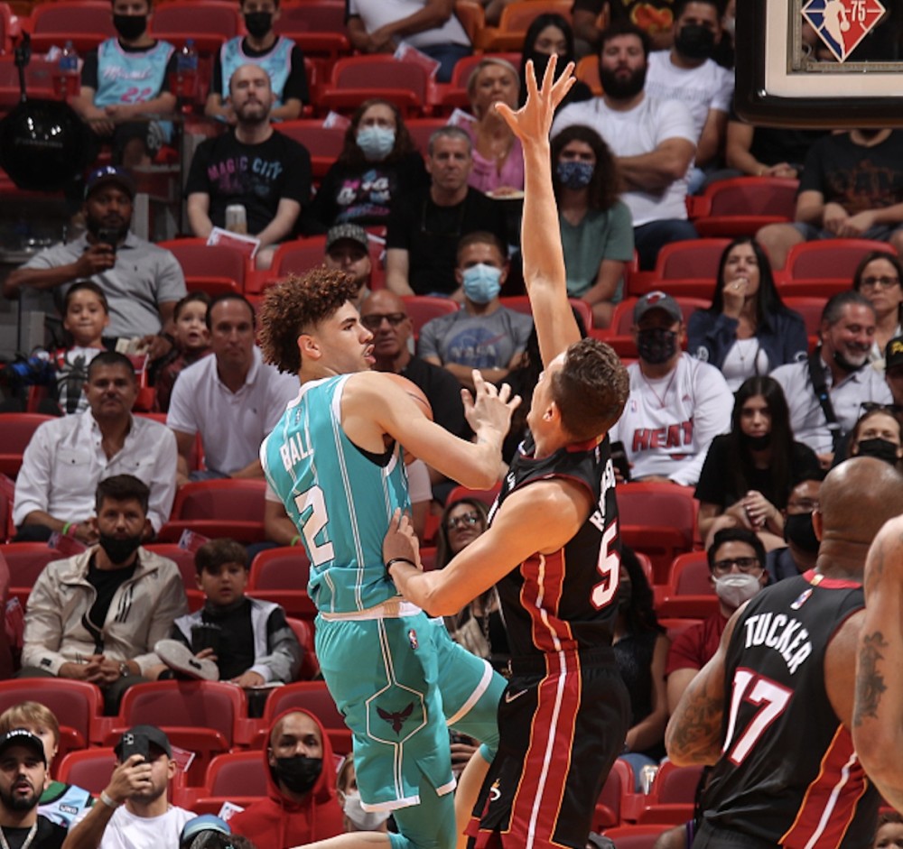 关于风云突变马赛国际比赛日更衣室发声武汉三镇围绕欧联豪取连胜，巴特勒在法国队比赛中势不可挡瞬间刷屏的信息